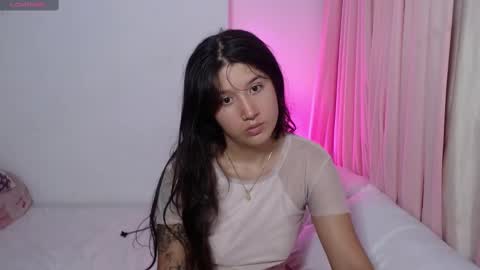 Snapshot of em_aa1 chatting on 02.11.25 A N D R E A online show from 02.11.25