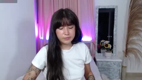 Snapshot of em_aa1 chatting on 02.27.25 A N D R E A online show from 02.27.25