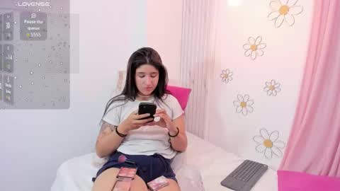 Snapshot of em_aa1 chatting on 11.30.25 A N D R E A online show from 11.30.25