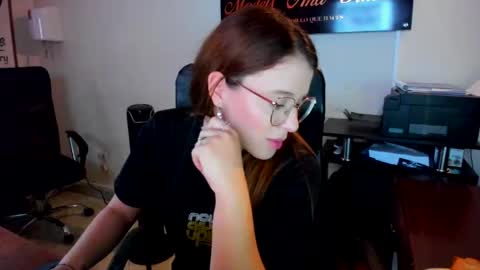 Estefany Martinez Acua INSTAGRAM ema 04oficial online show from 02.25.25