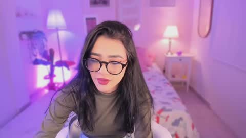 Snapshot of ema_soul chatting on 09.16.25 emma soul online show from 09.16.25