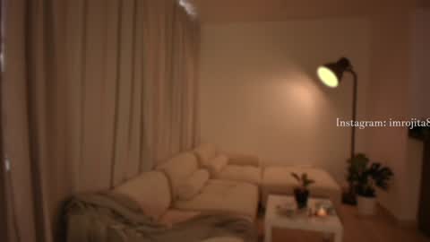 Snapshot of emam_taylor_ chatting on 12.19.24 IG imrojita8 online show from 12.19.24