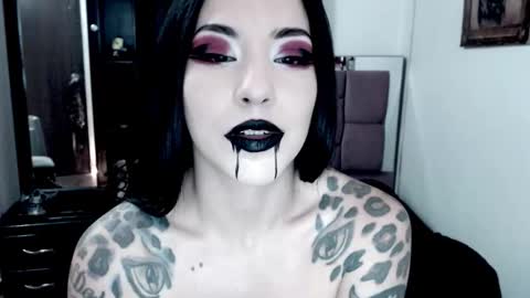 Emerald Black online show from 09.26.25