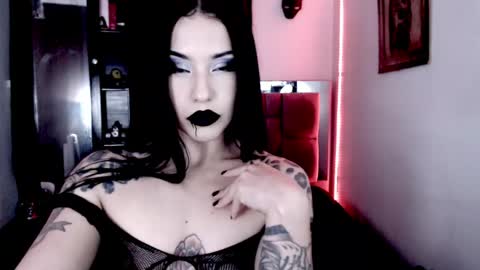 Snapshot of emearld_black chatting on 04.27.26 Emerald Black online show from 04.27.26
