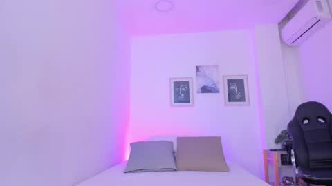 emelie_89 online show from 03.10.25