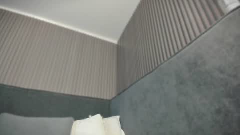 Snapshot of emelie_89 chatting on 06.12.26 emelie_89 online show from 06.12.26
