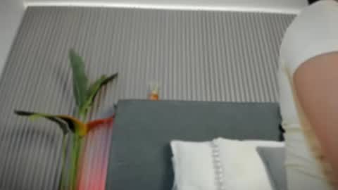 Snapshot of emelie_89 chatting on 07.14.26 emelie_89 online show from 07.14.26