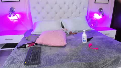 Emily  online show from 12.06.24