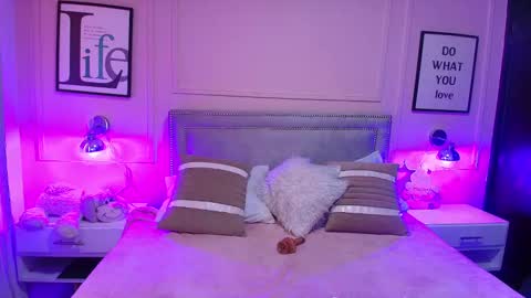 Emily  online show from 01.12.25