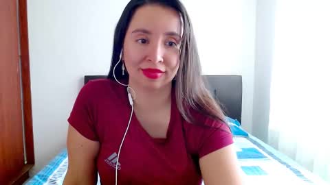 emely_sexx online show from 10.21.25