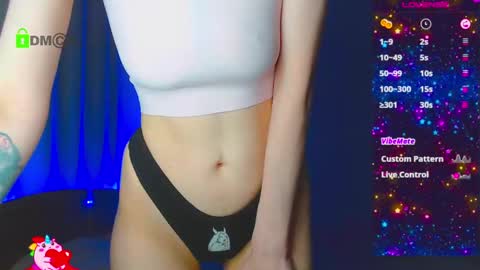 Snapshot of emelycrystal chatting on 02.13.25 Emely online show from 02.13.25