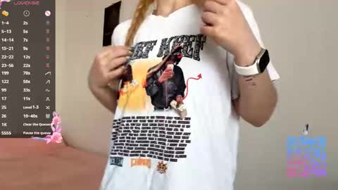 Snapshot of emeraldcotton chatting on 02.19.26 Gily online show from 02.19.26