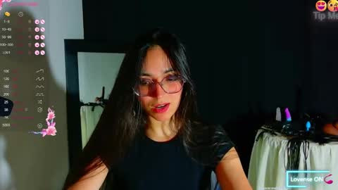 Emmily Roberts online show from 10.22.25