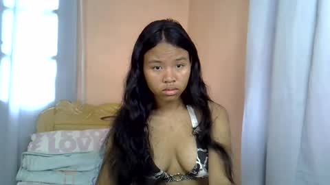 Snapshot of emiehottie chatting on 06.18.26 Ami online show from 06.18.26