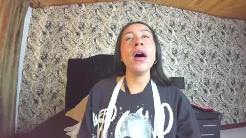 Emilia Gomez online show from 12.05.25