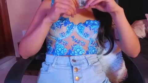 Emilia Gomez online show from 07.31.26