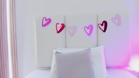 EMILY ROBERTS online show from 02.14.26