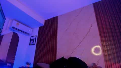 Snapshot of emiilycollins1 chatting on 10.14.25 online show from 10.14.25