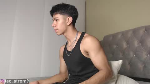 emile_239 online show from 01.22.25