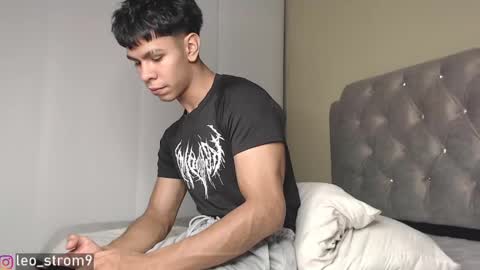 emile_239 online show from 01.23.25