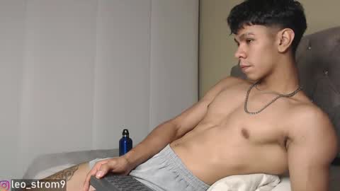 emile_239 online show from 01.25.25