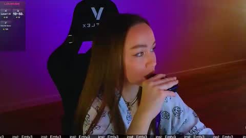 Emili online show from 03.17.26