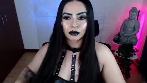 Snapshot of emili_evans_ chatting on 06.30.26 POWERFULL GODDESS EMILI online show from 06.30.26