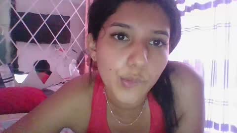 Snapshot of emili_riders chatting on 12.04.24 emili riders online show from 12.04.24