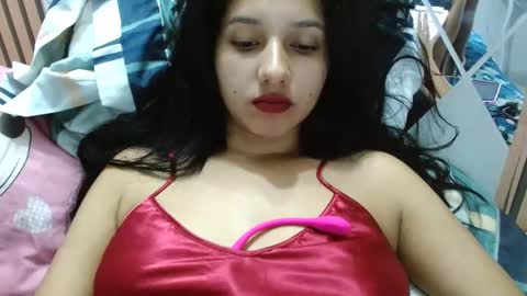 Snapshot of emili_riders chatting on 02.22.25 emili riders online show from 02.22.25