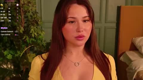 Snapshot of emilia_dream chatting on 02.28.26 emilia_dream online show from 02.28.26