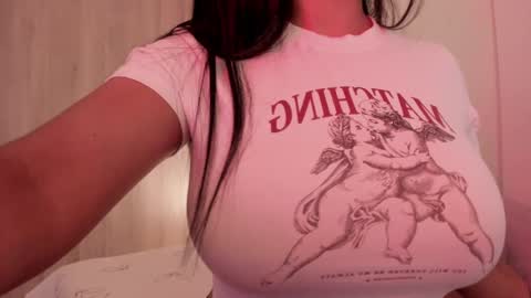 Emilia Big Boobs online show from 12.24.24