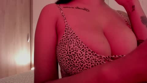 Emilia Big Boobs online show from 01.17.25