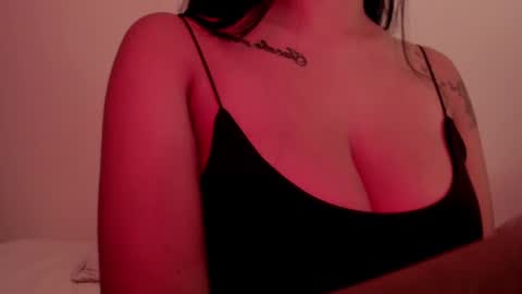 Emilia Big Boobs online show from 01.22.25