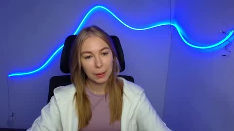 Emilia online show from 09.24.25