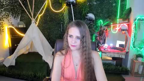 Emilia Bedy online show from 10.15.25