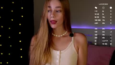 Tessa online show from 09.10.25