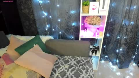 Emiliya online show from 02.03.25