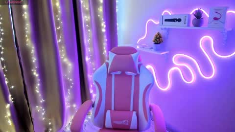 Emiliya online show from 02.23.25