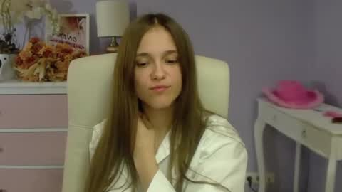 Emilly online show from 03.07.25