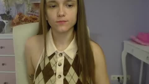 Emilly online show from 03.12.25