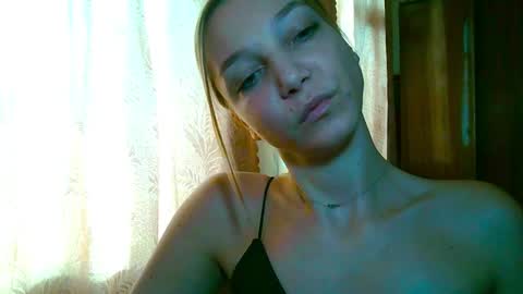 Emilly online show from 11.28.25