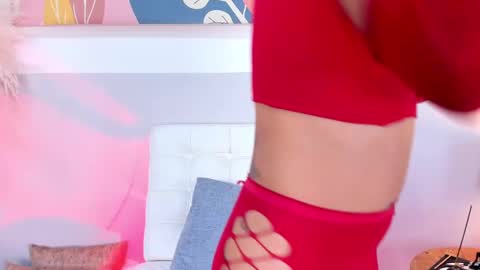 Snapshot of emillygonzalez chatting on 09.27.25 . . online show from 09.27.25