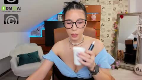 EmillyTaylor online show from 07.10.26