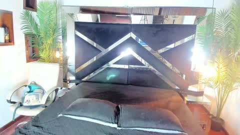 Emily  online show from 09.10.25