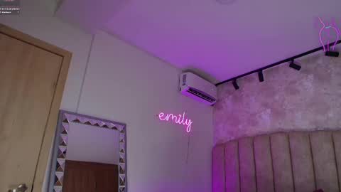  emily valentina     online show from 02.19.25