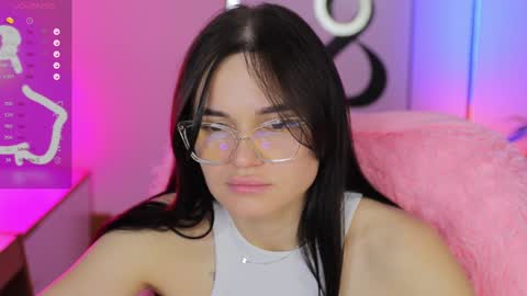 Snapshot of emily___cute chatting on 12.17.24 Emily Cute online show from 12.17.24