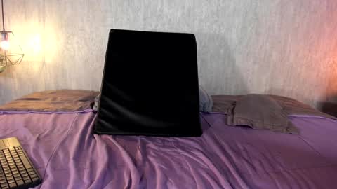 Emily online show from 12.11.24