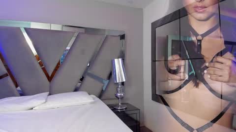 emily_bae online show from 02.12.25