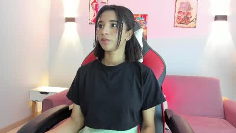 Snapshot of emily_bruss chatting on 06.29.26 emily_bruss online show from 06.29.26