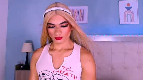 emily_castillo1_ online show from 09.23.25